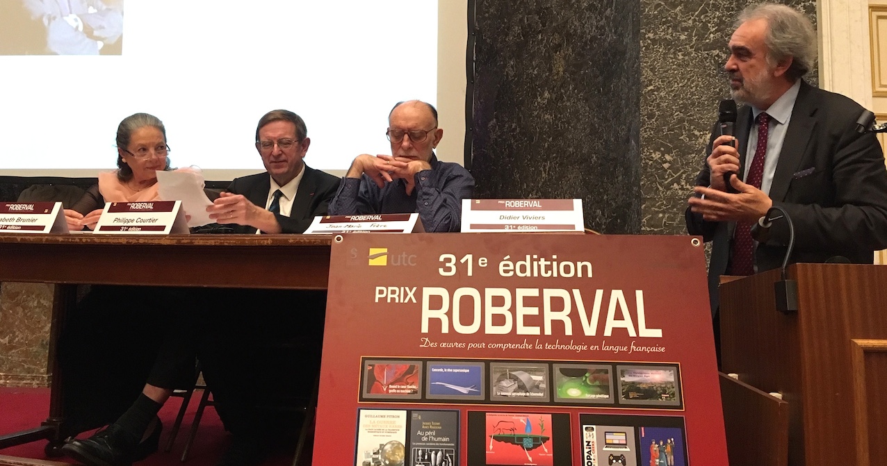 La cérémonie de remise du prix Roberval "enseignement supérieur" a été ouverte par le Secrétaire perpétuel de l'Académie royale des Sciences, le Pr Didier Viviers.