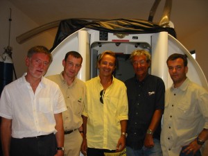 Caisson au Cap Vert (A droite le Dr Guy Vandenhoven)