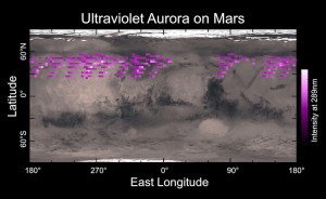 Carte de l’aurore diffuse martienne de décembre 2014 dressée en cinq jours d’observation par l’IUVS (le spectrographe UV) qui équipe la sonde Maven. La carte montre une aurore s’étendant largement dans l’hémisphère nord de la planète. © NASA (Cliquer pour agrandir)