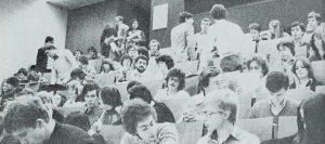 Etudiants dans un auditoire / UCL Woluwe 1974
