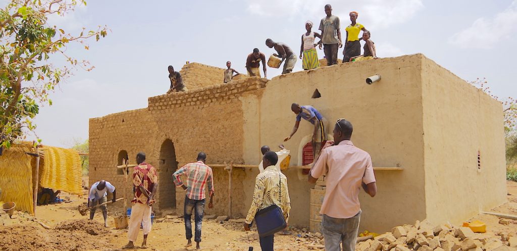 Constructions en terre, Burkina Faso. © Jehanne Paulus.