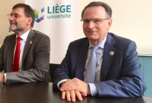 Le Pr Albert Corhay (à gauche) et le Pr Pierre Wolper, nouveau recteur de l'ULiège