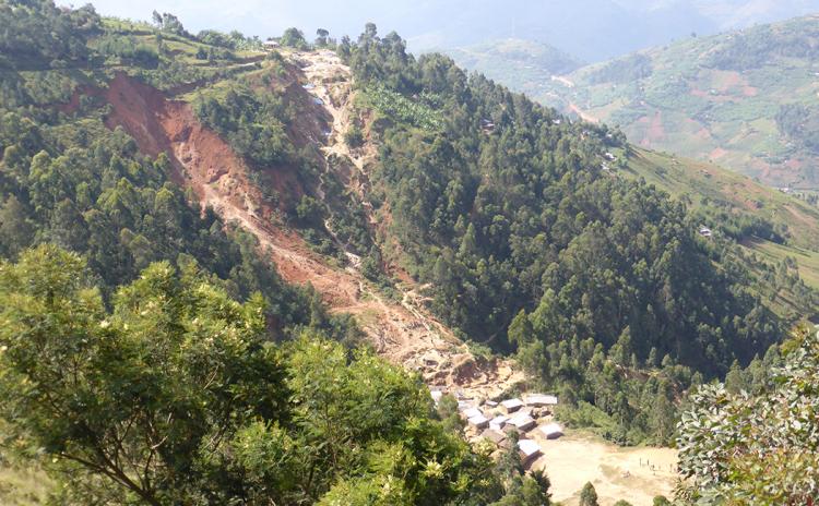 Déforesté, le Rift du Kivu est en proie aux glissements de terrain